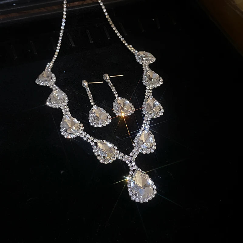 Inlaid Red Rhinestone Necklace Earring Set For Women Light Luxury Water Drop Choker Necklace Bridal Wedding Party Jewelry Sets Jewelry Precision