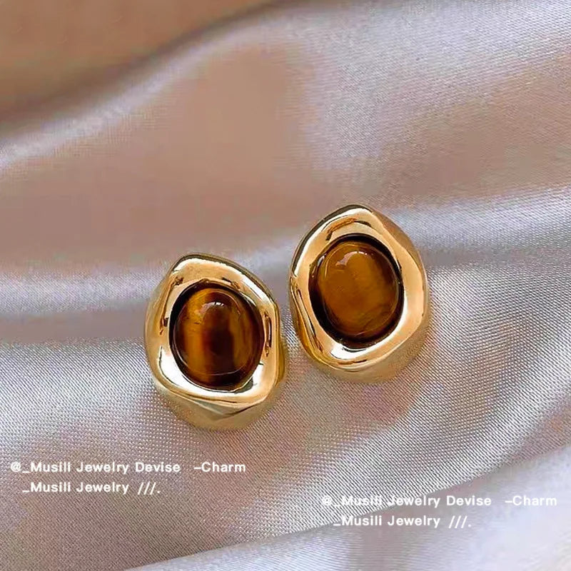 Square Black Color Korean Style Stud Earrings for Women 2024 Summer Fashion New In Jewlery Simple Female Party Earring Jewelry Precision