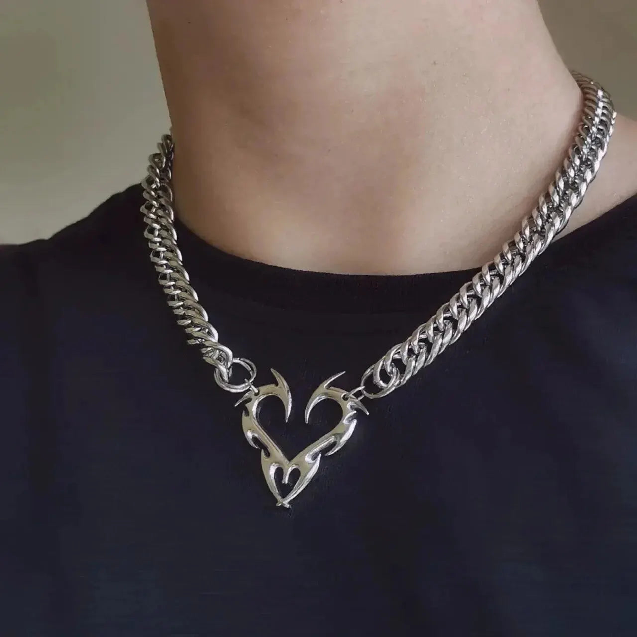 Heart Design Red Stone Hand Bone Shape Chain Women Men Necklace Ins Design Heart Style Charm Korean Chain Men Women Necklace Jewelry Precision