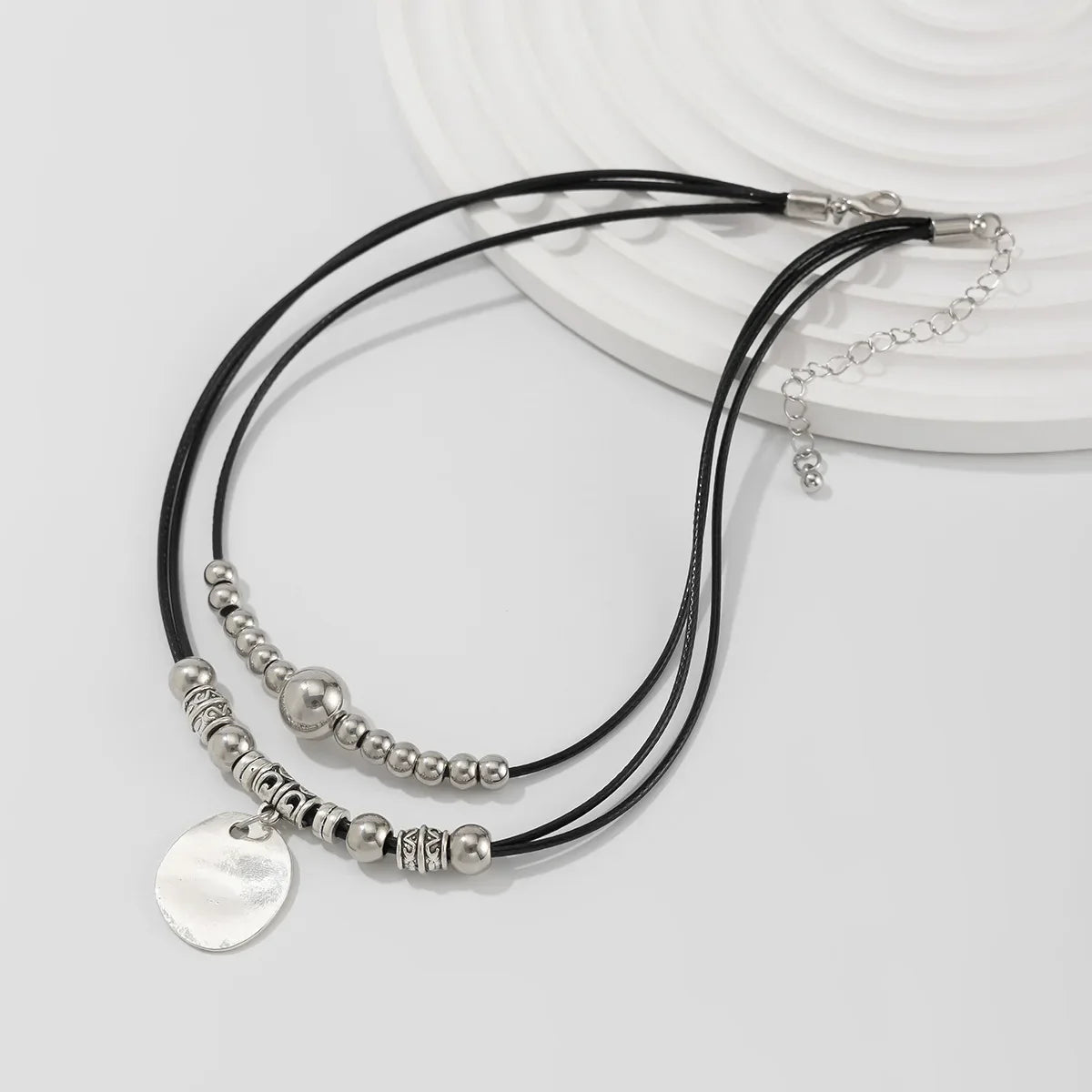 Metallic Feeling Decoration Aesthetic Necklaces Disc Pendant Woman Trend 2026 Jewelry Precision