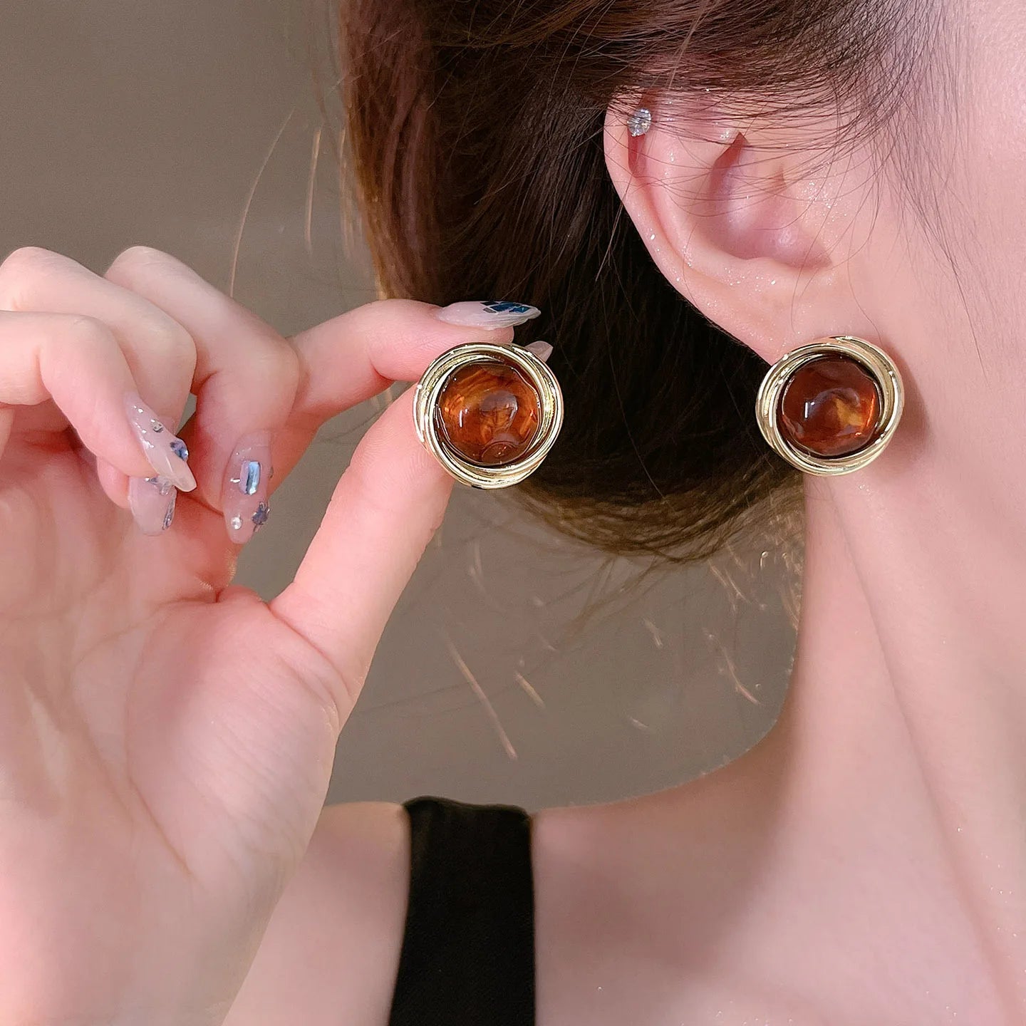 Square Black Color Korean Style Stud Earrings for Women 2024 Summer Fashion New In Jewlery Simple Female Party Earring Jewelry Precision