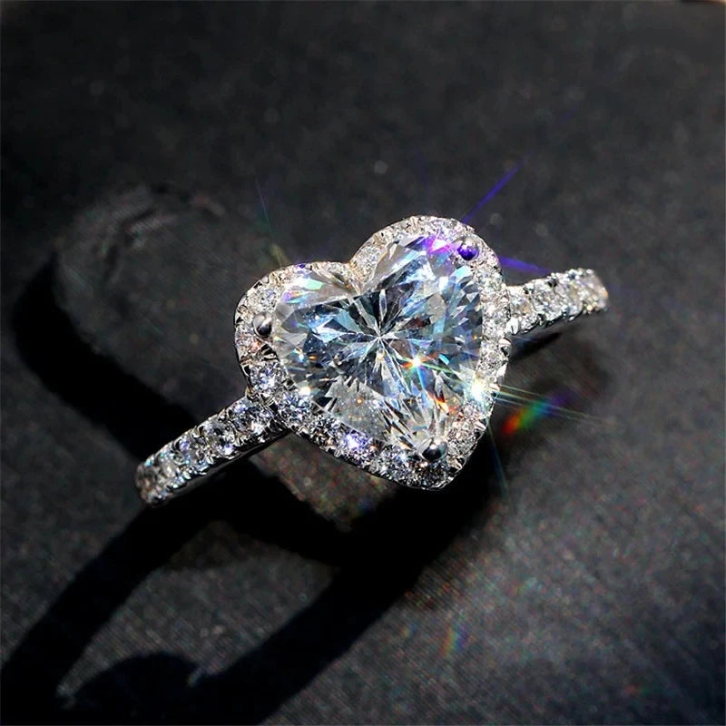 Luxury Silver Color Heart Ring for Women Exquisite Fashion Metal Inlaid White Zircon Stones Wedding Ring Engagement Jewelry Jewelry Precision
