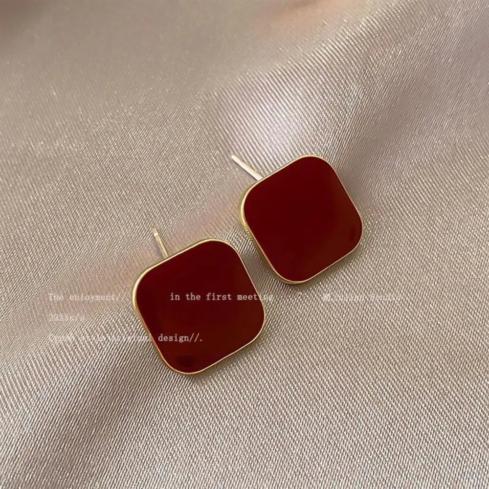 Square Black Color Korean Style Stud Earrings for Women 2024 Summer Fashion New In Jewlery Simple Female Party Earring Jewelry Precision