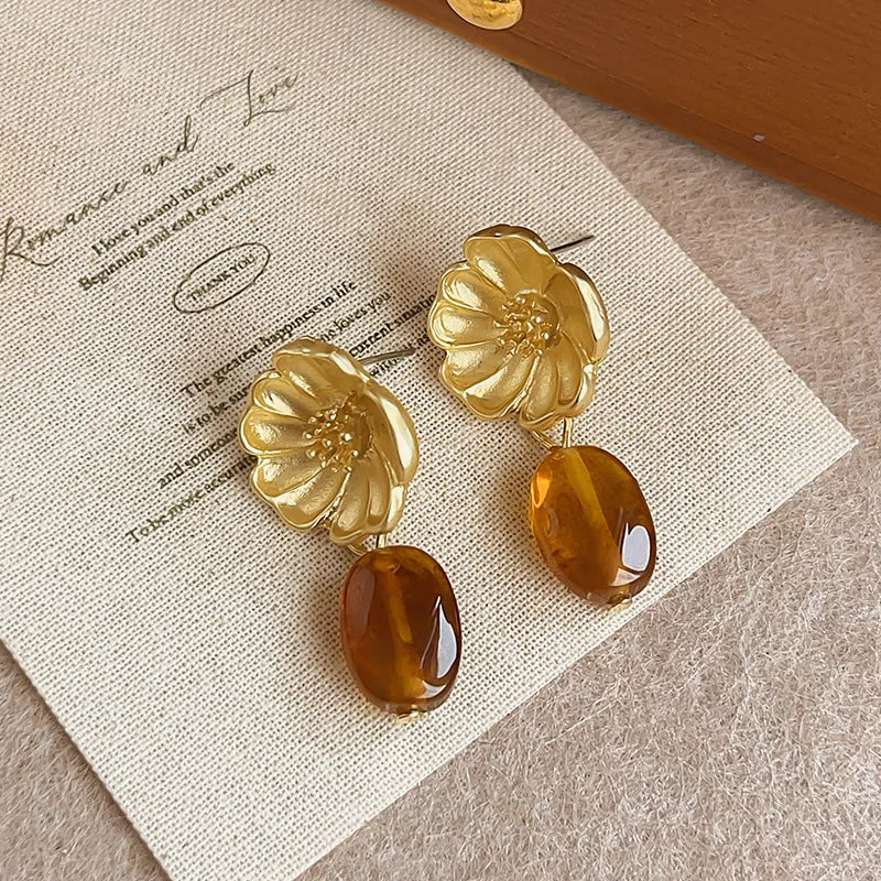 Square Black Color Korean Style Stud Earrings for Women 2024 Summer Fashion New In Jewlery Simple Female Party Earring Jewelry Precision