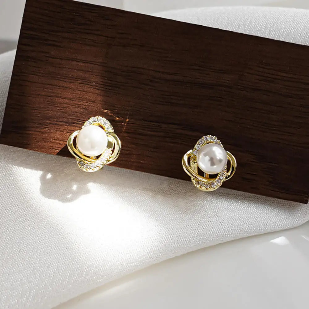 Square Black Color Korean Style Stud Earrings for Women 2024 Summer Fashion New In Jewlery Simple Female Party Earring Jewelry Precision