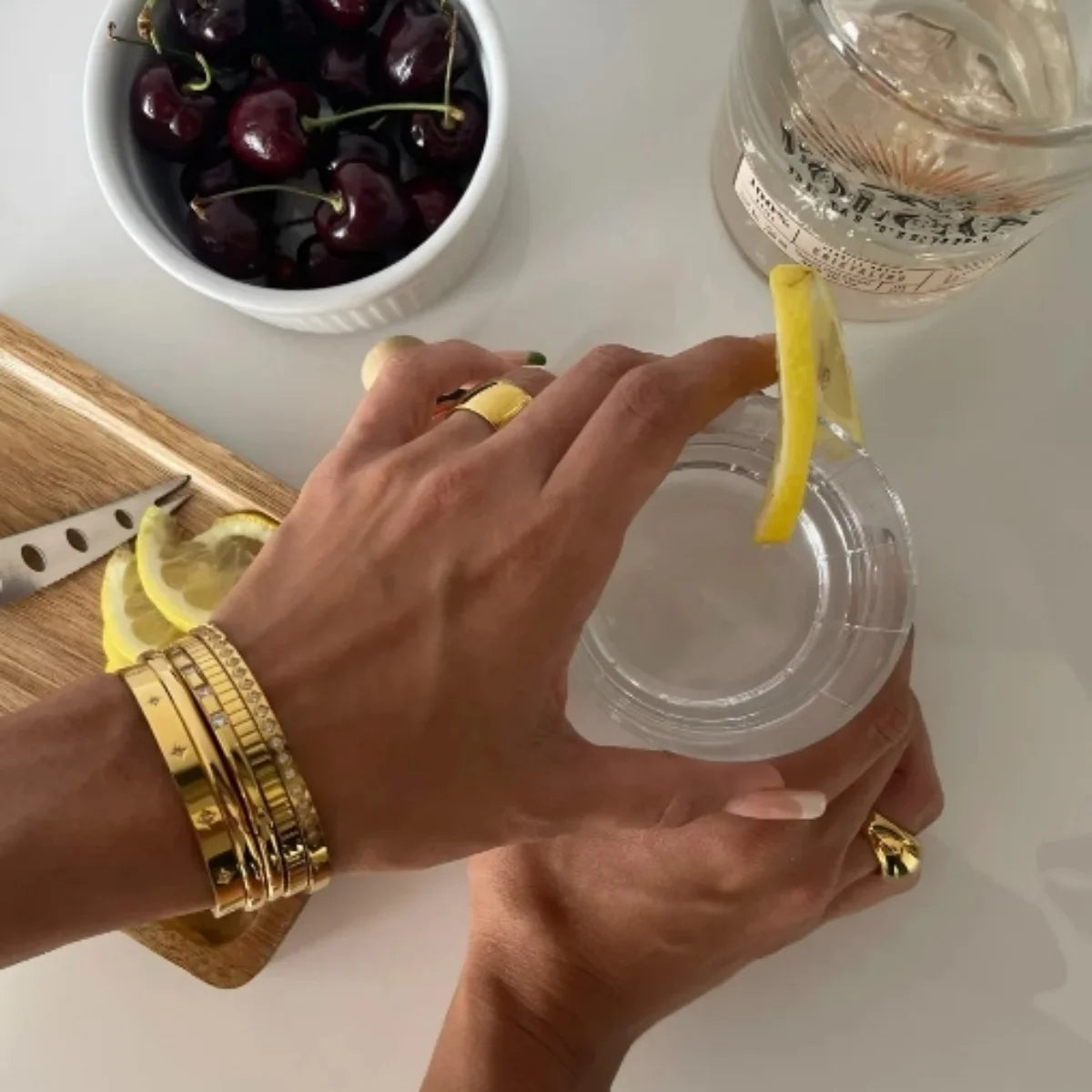 1 Pc Vintage Elegant 18K Gold Plated Stainless Steel Zircon Stars Bracelet for Women Fashion Wedding Jewelry Gift---A674 Jewelry Precision